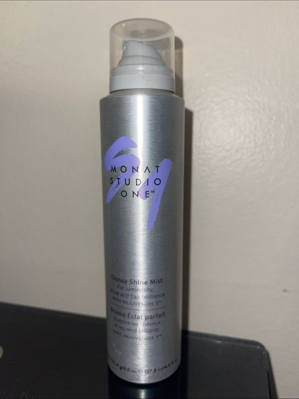Monat Studio One Glossy Shine Mist - Silver Bottle